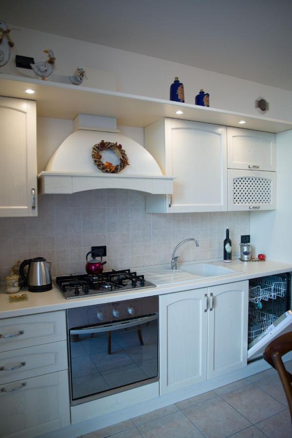 Appartamento Con Giardino E Parcheggio Privato เบลลาโจ ภายนอก รูปภาพ
