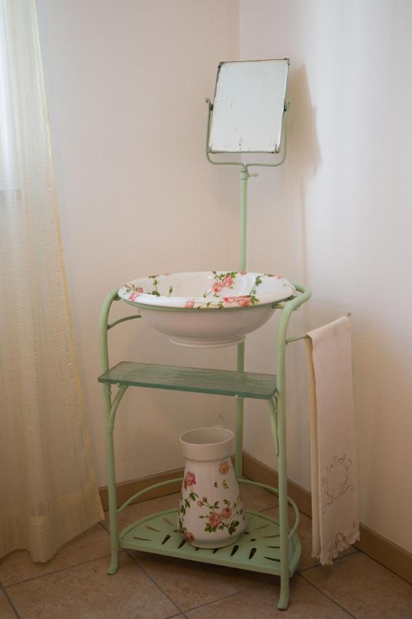 Appartamento Con Giardino E Parcheggio Privato เบลลาโจ ภายนอก รูปภาพ
