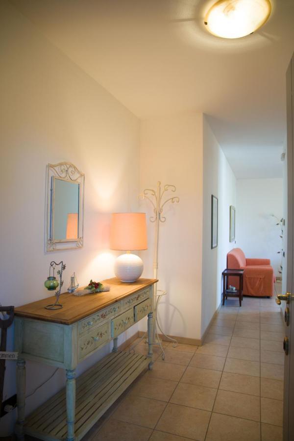 Appartamento Con Giardino E Parcheggio Privato เบลลาโจ ภายนอก รูปภาพ