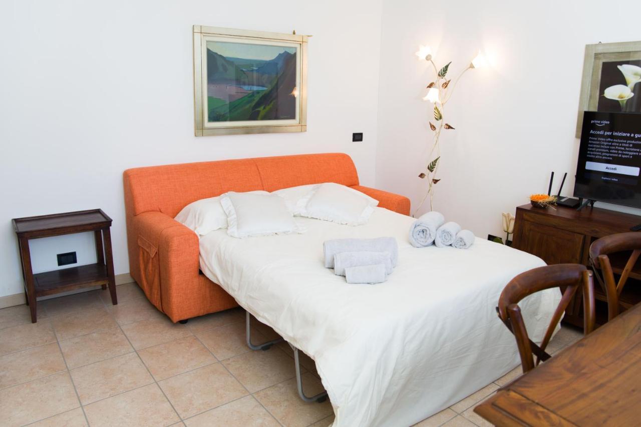 Appartamento Con Giardino E Parcheggio Privato เบลลาโจ ภายนอก รูปภาพ