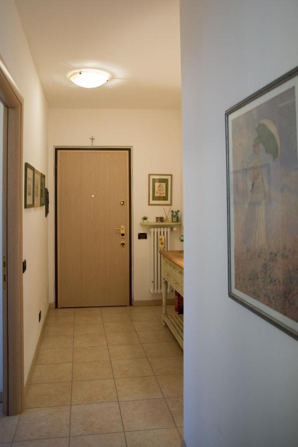 Appartamento Con Giardino E Parcheggio Privato เบลลาโจ ภายนอก รูปภาพ