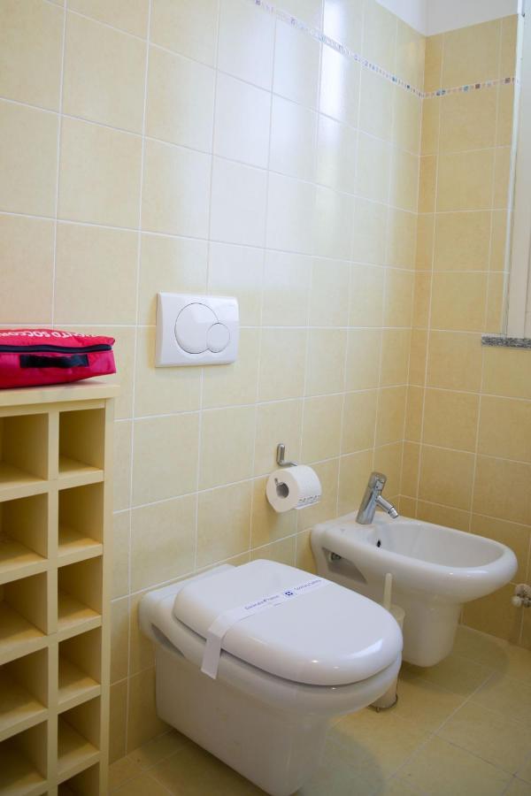 Appartamento Con Giardino E Parcheggio Privato เบลลาโจ ภายนอก รูปภาพ